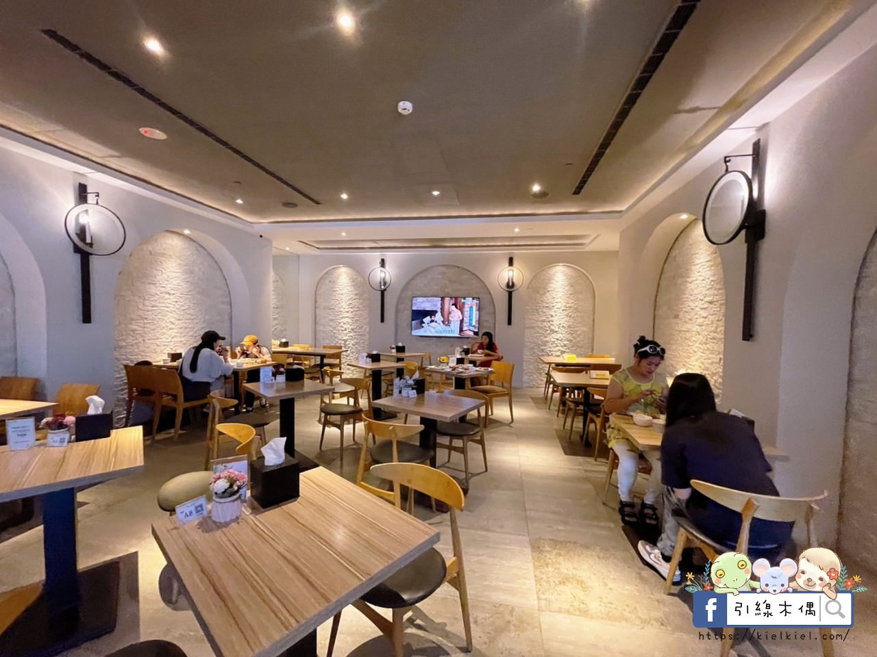 【台中南屯住宿】台中芭蕾城堡酒店-熱汽球環繞甜蜜時光,庭園中植系泡湯,巨大童話世界特色主題親子房。科博館互動遊樂,彩虹眷村賞美景。 - 第68張圖 【台中南屯住宿】台中芭蕾城堡酒店-熱汽球環繞甜蜜時光,庭園中植系泡湯,巨大童話世界特色主題親子房。科博館互動遊樂,彩虹眷村賞美景。