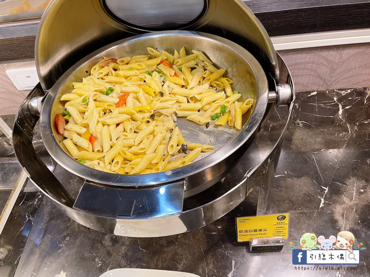 【台南住宿】康橋商旅台南赤崁樓館-住進餐廳裡，24小時吃不停！美食馬拉松，一泊三食下午茶宵夜暢快吃，24小時點心飲料冰淇淋。