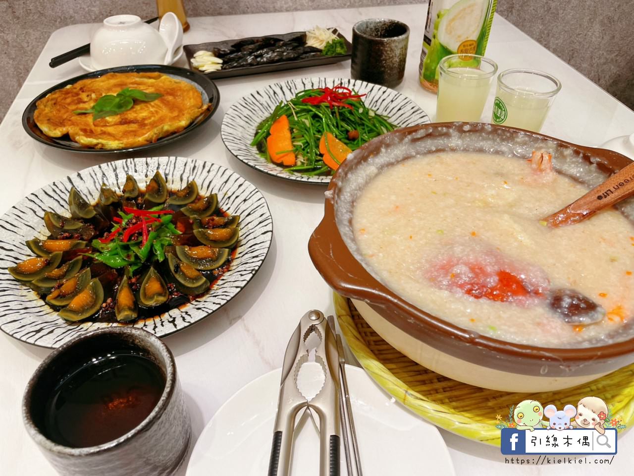 【嘉義美食】六上米砂鍋粥-深夜煨粥解酒暖，秘藏堅果醬入粥，紅蟳蟹膏飽豔鮮，綿密品嚐粥食柔。1
