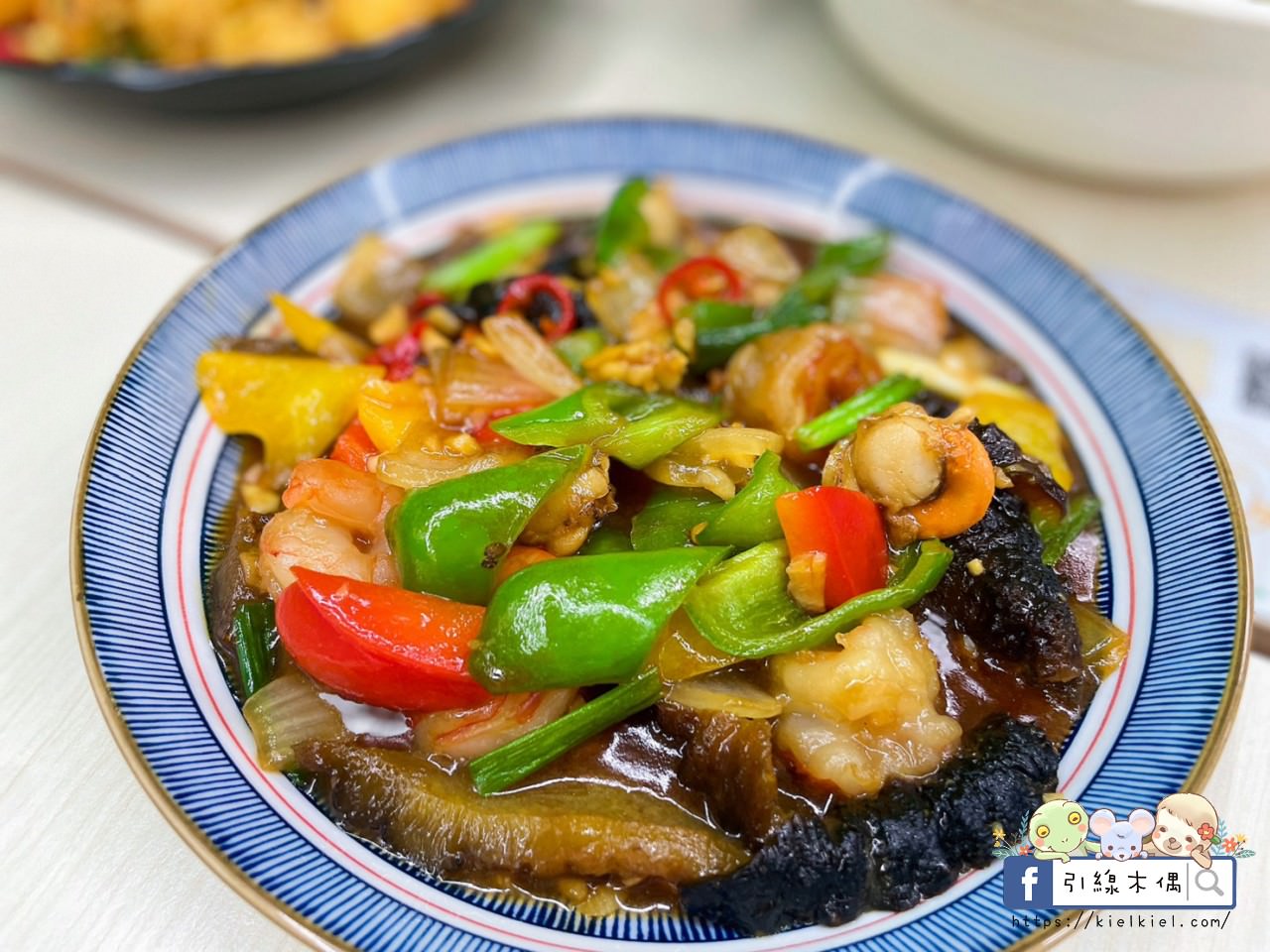 【嘉義美食】樂亞小食光-東石漁人碼頭必吃！爆滿鮮蚵滷肉飯百元吃，免費冰淇淋冰棒，全台首創珍珠鮮蚵，大盤直送極致品質烤蚵，冷氣舒適環境，親子友善寵物友善無障礙。