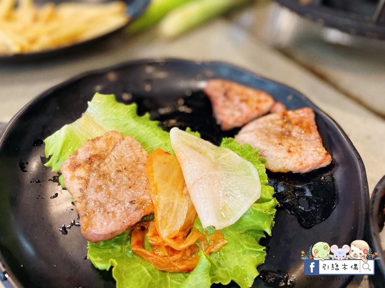 【嘉義美食】野赤燒肉吃到飽-500元起爽吃肉滿酒酣飽時光，炭火原肉現切香，海陸食材豐富全，飲料冰淇淋暢無限，QR點餐機器人科技送。