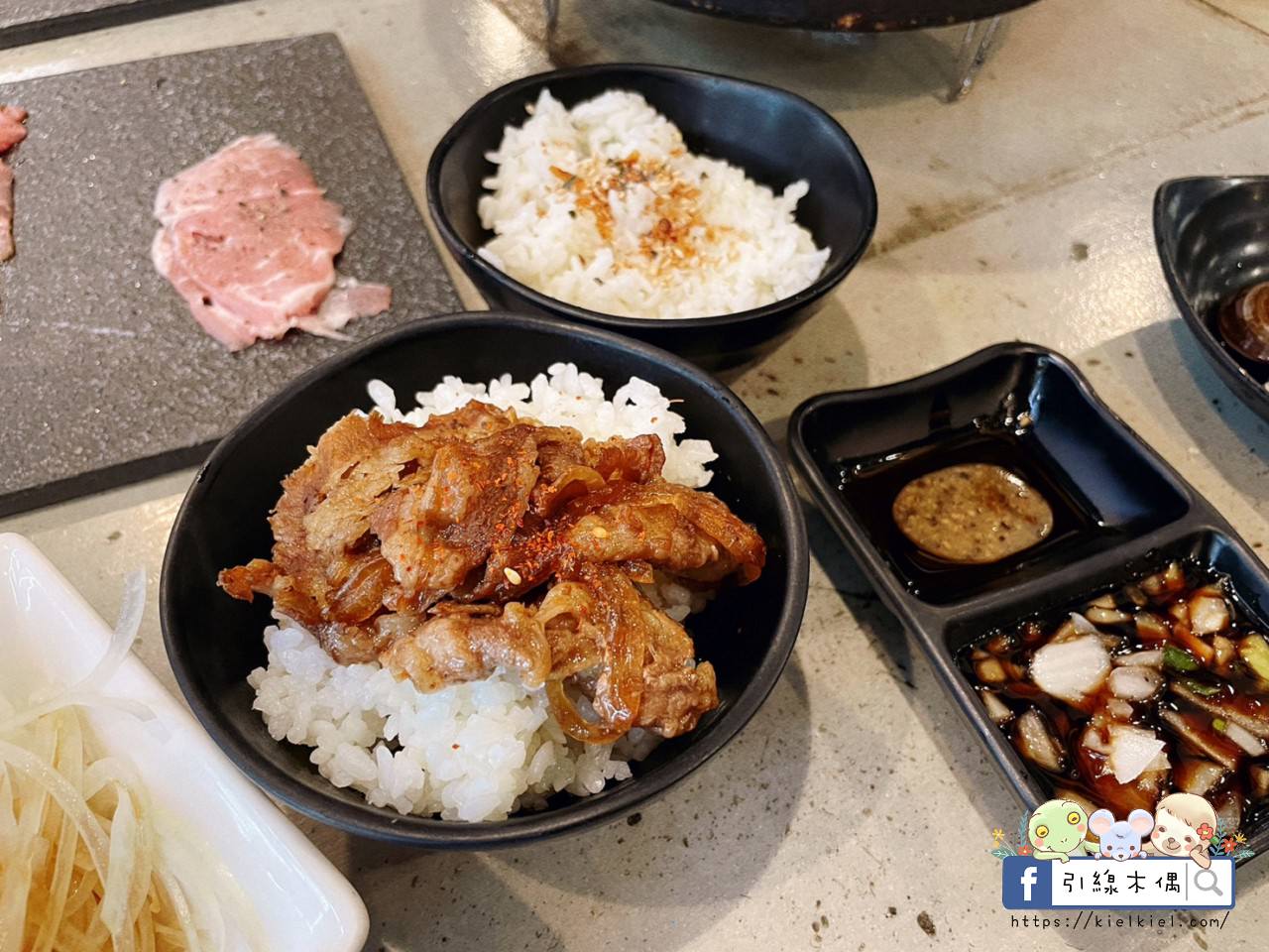 【嘉義美食】野赤燒肉吃到飽-500元起爽吃肉滿酒酣飽時光，炭火原肉現切香，海陸食材豐富全，飲料冰淇淋暢無限，QR點餐機器人科技送。