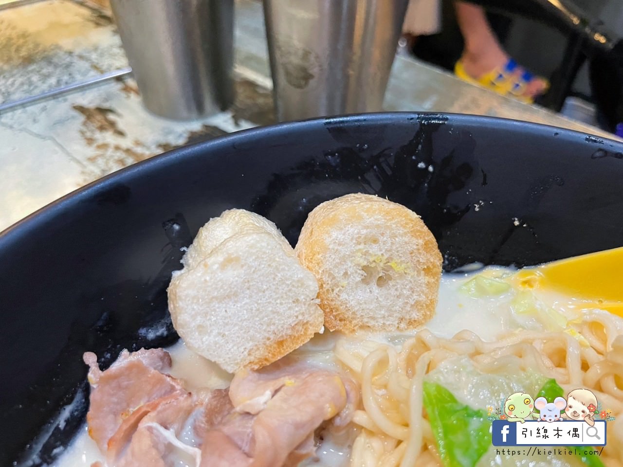 【嘉義美食】毅愘萊鍋燒-轟炸摩天輪轉轉愛，10幾種創意湯頭，麻奶鍋燒好嘴饞，百元有找的超CP價。嘉義IN89美食、文化夜市美食。