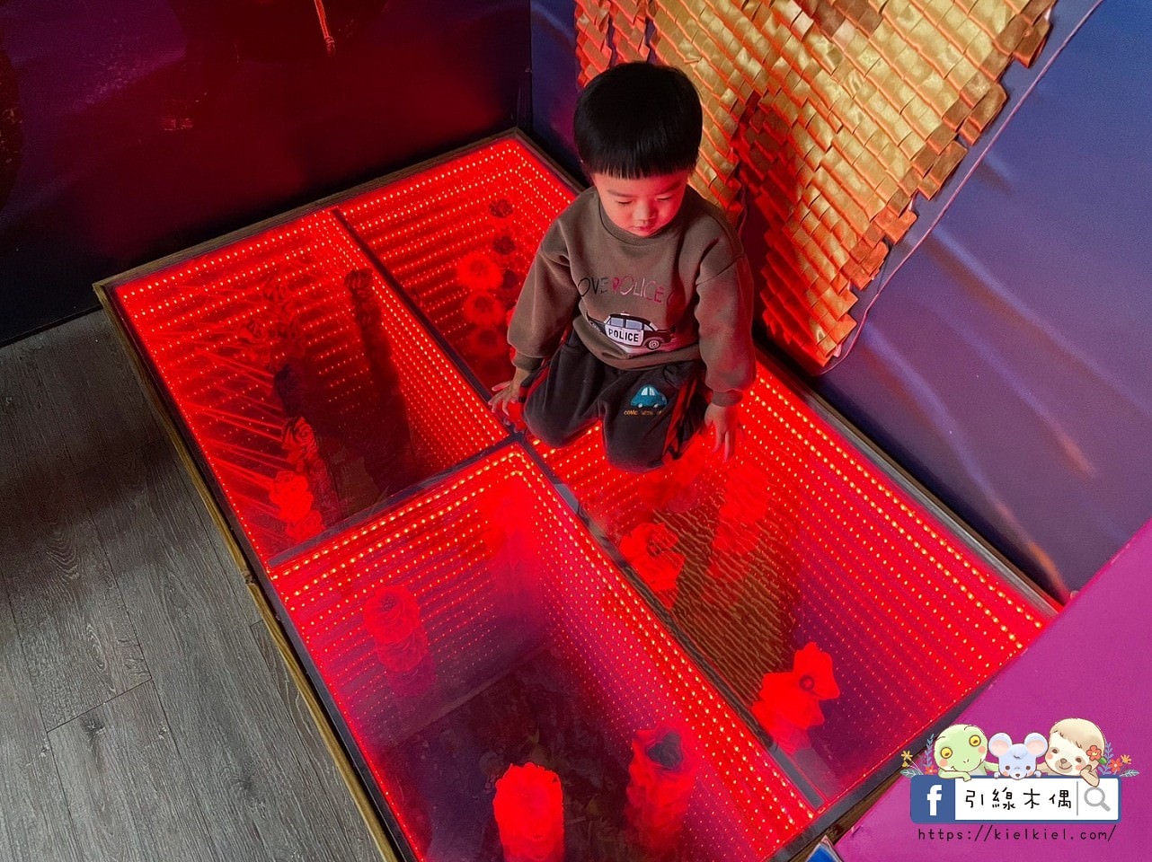 【彰化景點】緞帶王觀光工廠，免費紮綁你的夢！免門票還送DIY緞帶與染色，緞帶巨型機器人，彩虹步道玩古早童玩，織帶製造現場看，7萬種華麗緞帶博物館與創意恐龍卡通作品，美食街小吃多樣選，好吃好玩一整天。