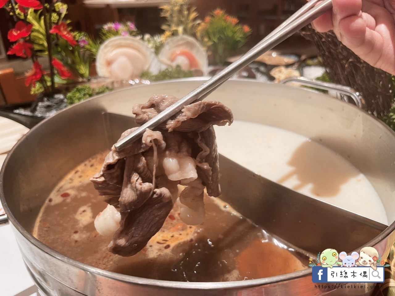 【嘉義美食】橘子火鍋嘉義店-麻辣到你心坎,濃郁牛奶鴛鴦纏,任何湯底不加價,自助吧吃到飽,飲料小菜冰淇淋甜點多,寬敞空間與包廂。南部最強麻辣火鍋。 - 第57張圖 【嘉義美食】橘子火鍋嘉義店-麻辣到你心坎,濃郁牛奶鴛鴦纏,任何湯底不加價,自助吧吃到飽,飲料小菜冰淇淋甜點多,寬敞空間與包廂。南部最強麻辣火鍋。