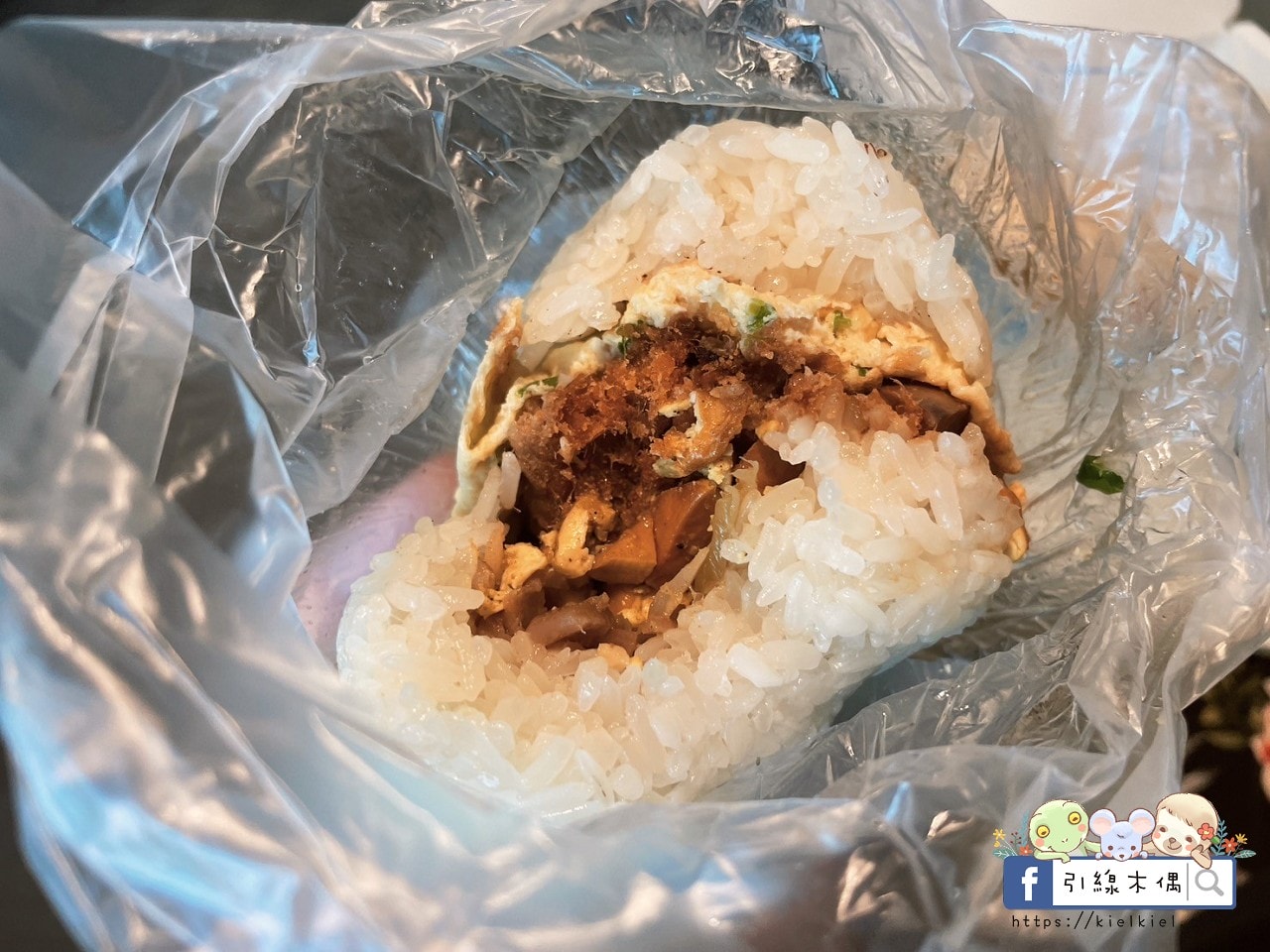 【台中美食】老骨頭飯糰-台中火車站吃什麼早餐？享受迷人清晨美食時光，老宅文青限量爌肉飯糰和手工蘿蔔糕！