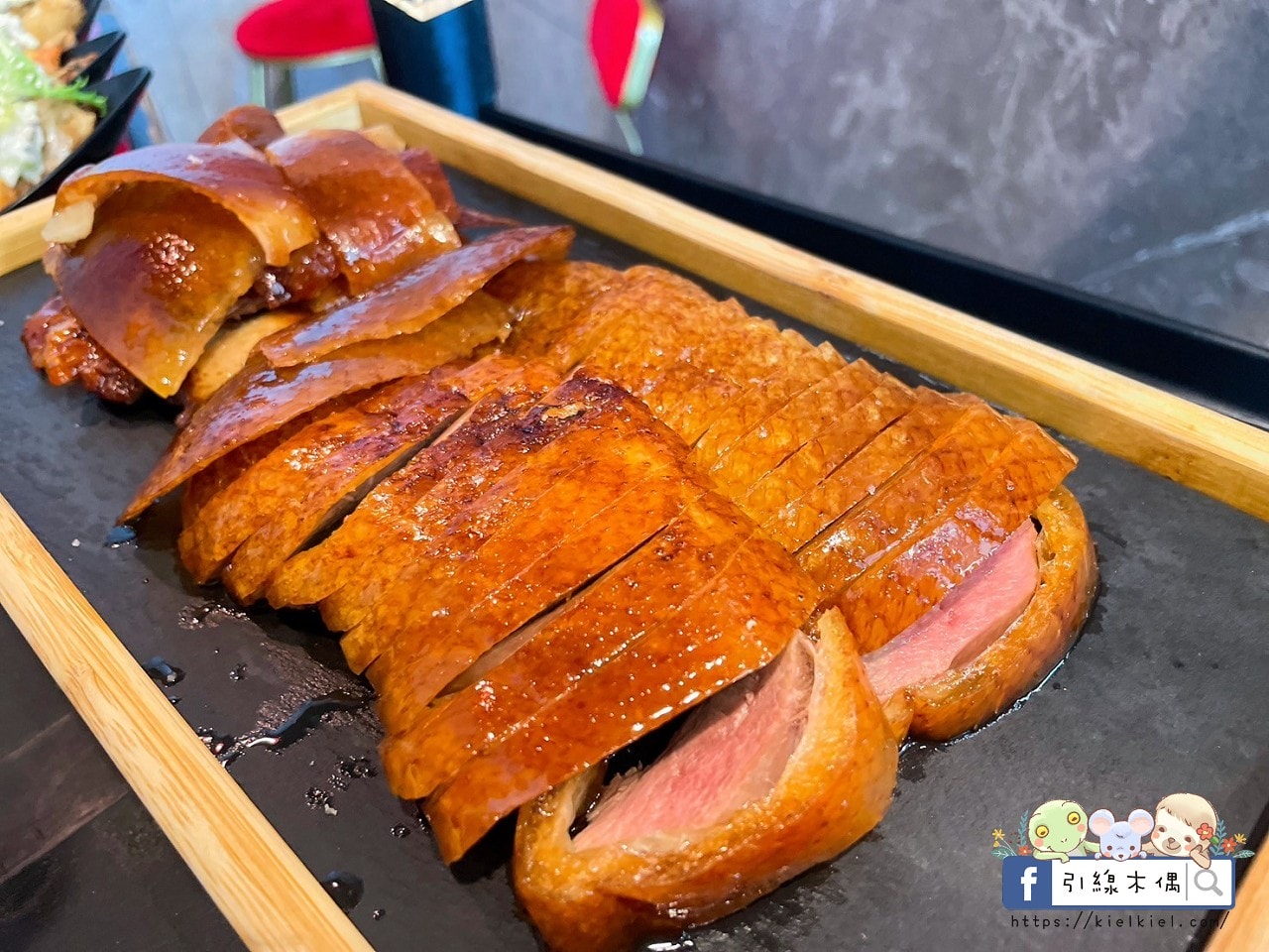 【台南安平美食】LA時尚川菜/墨川四川樟茶烤鴨│安平店-品味川菜辣靈魂,創意美食與經典手路菜的驚艷交會。墨川四川樟茶烤鴨,多種包廂、不收服務費。1 - 第27張圖 【台南安平美食】LA時尚川菜/墨川四川樟茶烤鴨│安平店-品味川菜辣靈魂,創意美食與經典手路菜的驚艷交會。墨川四川樟茶烤鴨,多種包廂、不收服務費。1