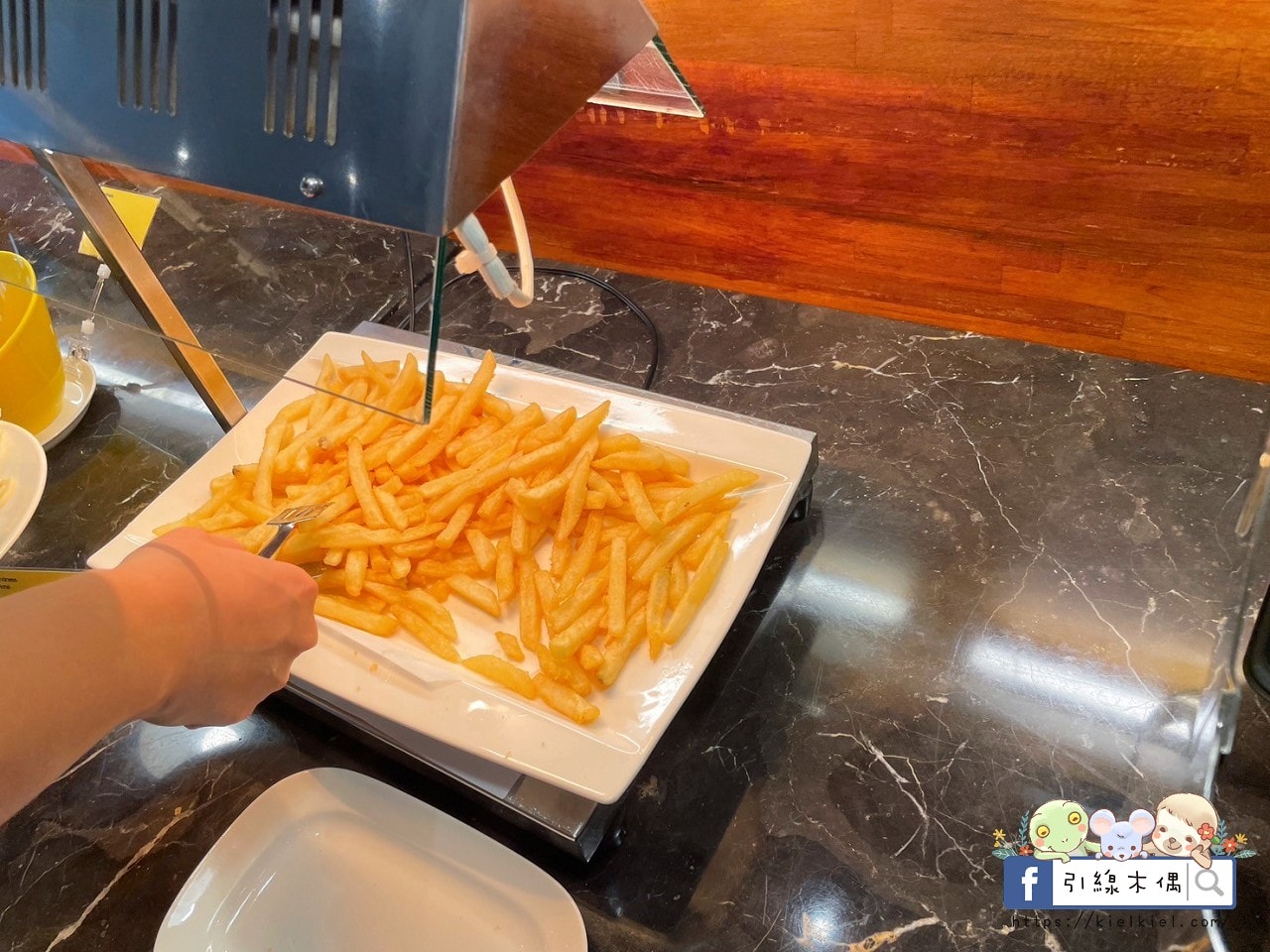 【花蓮住宿】康橋商旅花蓮站前館-24小時吃到飽，一泊三食享不停，免費下午茶、宵夜、冰淇淋等你來挑戰！免費洗衣、腳踏車，CP值爆表的美食與舒適之旅