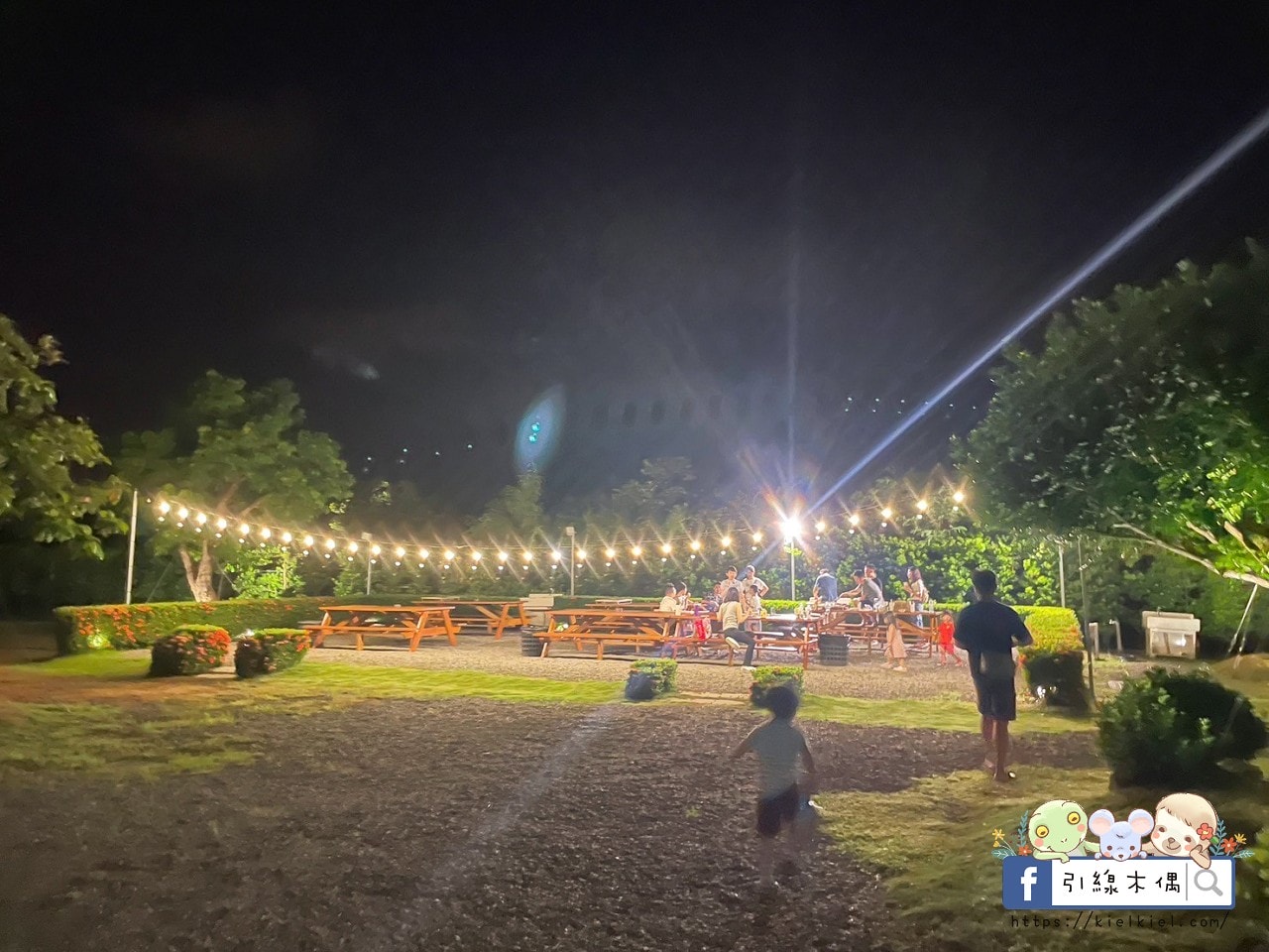 【恆春住宿】十二星座庭園渡假會館-尋覓屬於你的命定星座居所，南國慢活心靈綠洲，純白別墅、船型戲水池與燒烤區浪漫燈光，有客廳、浴缸的超大房間，盡享獨特渡假風情！近後壁湖、白沙灣。2024