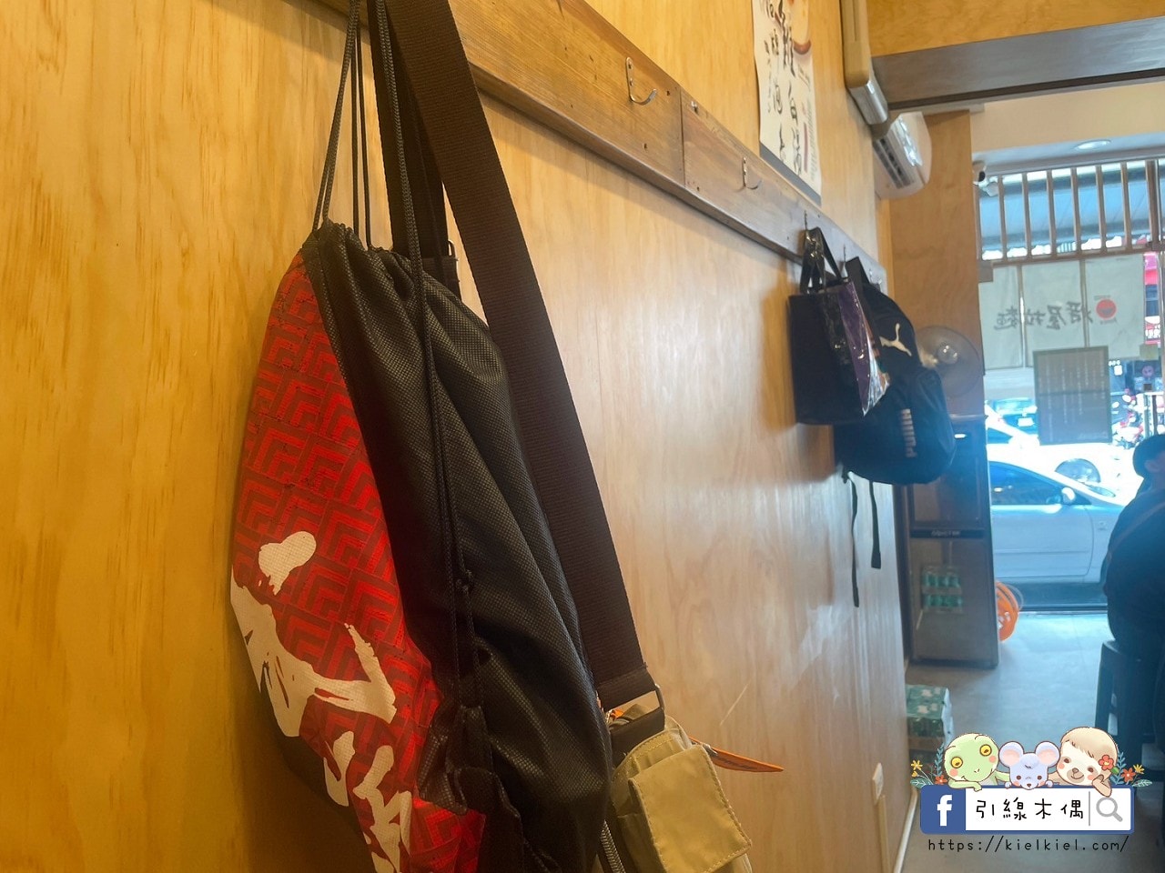 嘉義巷口的秘密：美食新指標！《將屋拉麵》的爆濃「泡系雞白湯」，舒肥叉燒與奶蓋湯頭的完美碰撞！