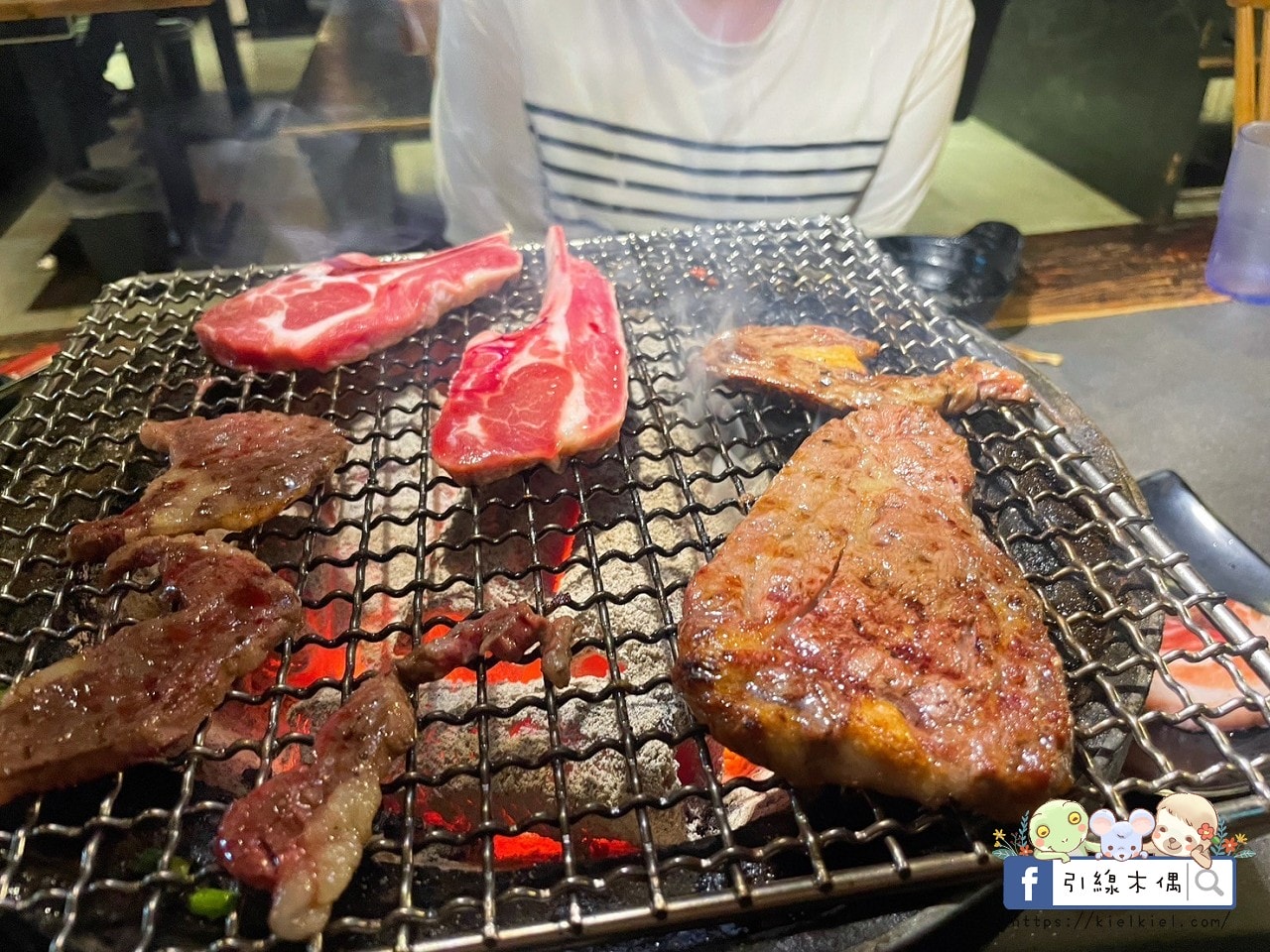 炭火燒肉 X 恐龍冒險！小小兵滿額就送！田季發爺台南中華店，無限暢食燒肉派對等你來！