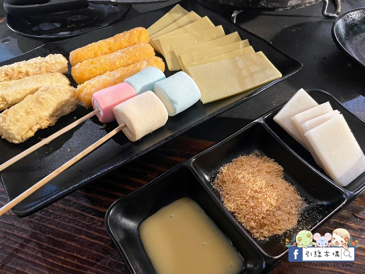 炭火燒肉 X 恐龍冒險！小小兵滿額就送！田季發爺台南中華店，無限暢食燒肉派對等你來！