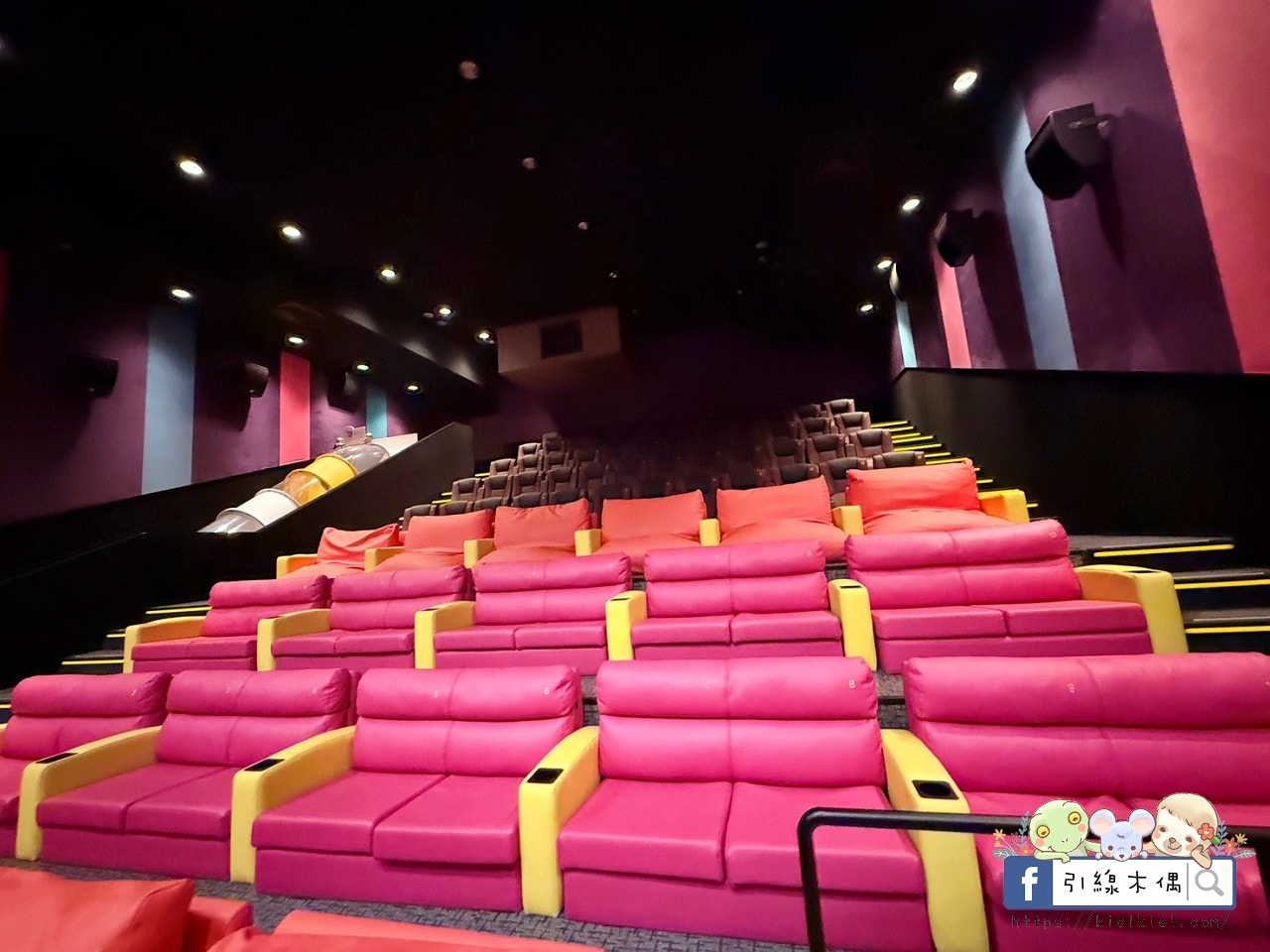 邊看電影邊玩溜滑梯?全台唯一「遊樂園級」親子影廳!《嘉義in89親子影廳Boomboom》特色解析,兒童專屬沙發+跳跳馬+攀爬牆,讓孩子們嗨翻影城! - 第20張圖 邊看電影邊玩溜滑梯?全台唯一「遊樂園級」親子影廳!《嘉義in89親子影廳Boomboom》特色解析,兒童專屬沙發+跳跳馬+攀爬牆,讓孩子們嗨翻影城!