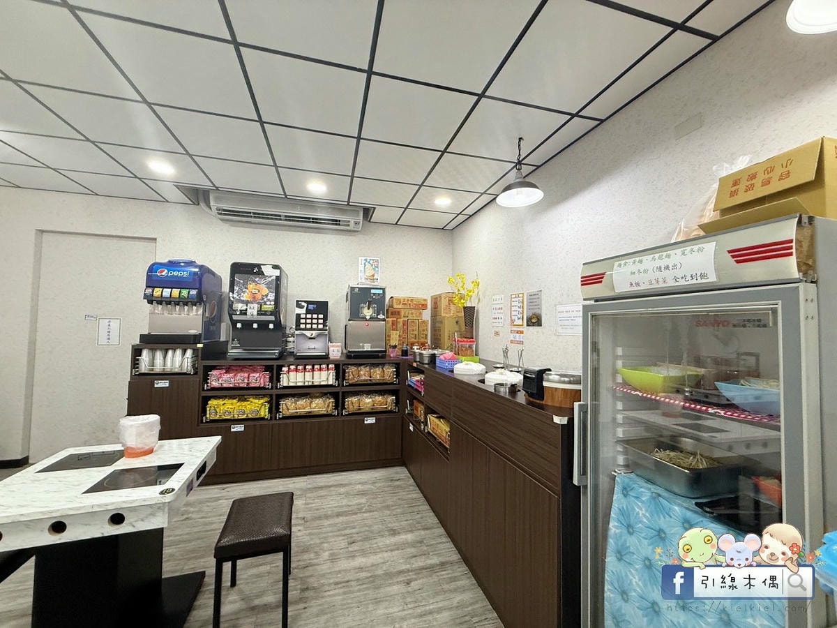 百元平價鍋物怎麼挑?《逸小鍋嘉義仁愛店》的5個驚喜你知道嗎?自助吧有汽水咖啡冰淇淋還有拌飯跟蔬菜任意夾!? - 第4張圖 逸小鍋嘉義仁愛店