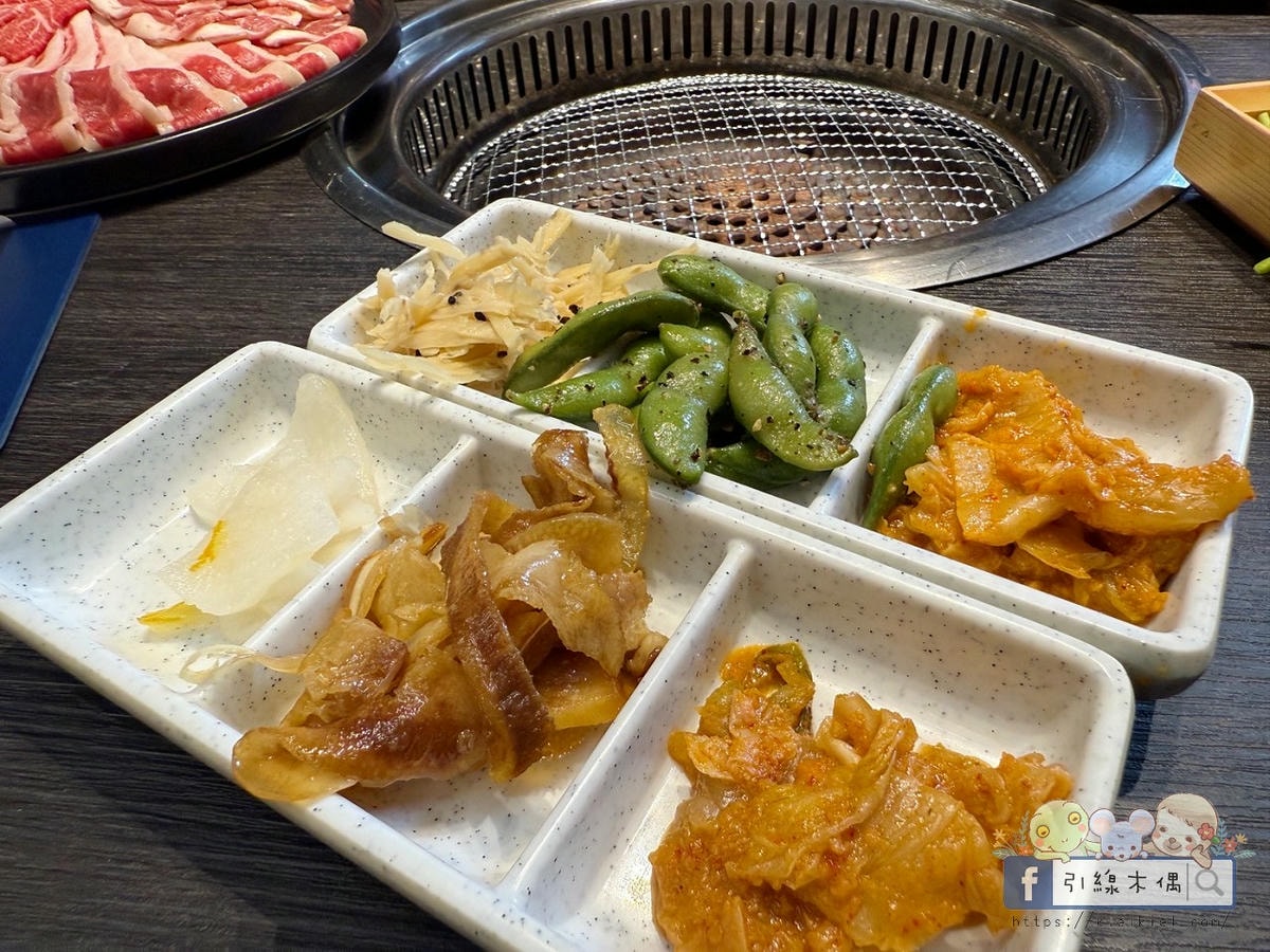 《好客燒肉嘉義店》不到千元吃和牛?人氣老店全新升級回歸!有酷聖石、火鍋跟上百種食材一次滿足。嘉義生日聚餐燒烤最划算優惠~ - 第17張圖 《好客燒肉嘉義店》不到千元吃和牛?人氣老店全新升級回歸!有酷聖石、火鍋跟上百種食材一次滿足。嘉義生日聚餐燒烤最划算優惠~