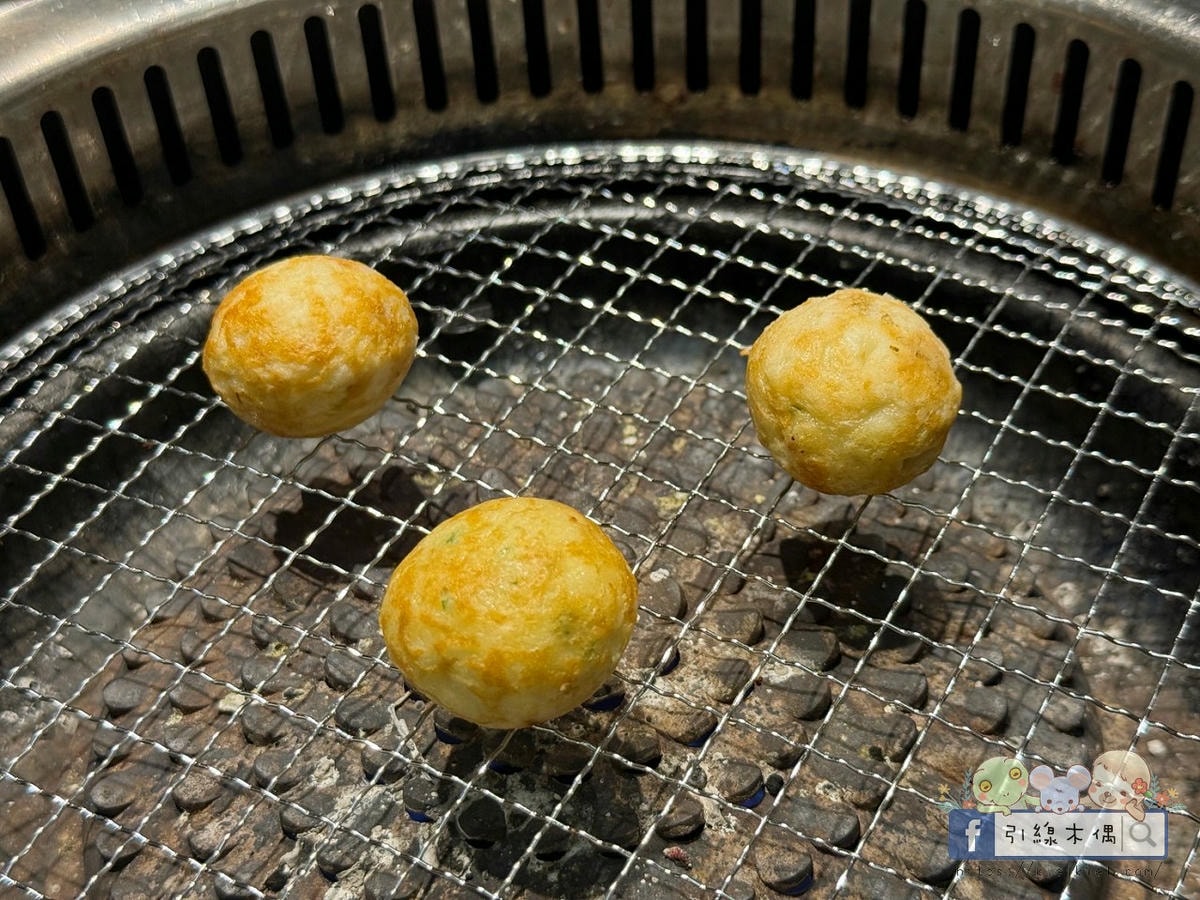 《好客燒肉嘉義店》不到千元吃和牛?人氣老店全新升級回歸!有酷聖石、火鍋跟上百種食材一次滿足。嘉義生日聚餐燒烤最划算優惠~ - 第54張圖 《好客燒肉嘉義店》不到千元吃和牛?人氣老店全新升級回歸!有酷聖石、火鍋跟上百種食材一次滿足。嘉義生日聚餐燒烤最划算優惠~
