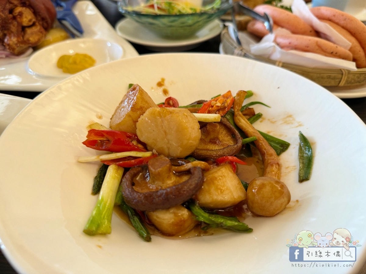 人均600元就能吃到?彰化鄉間的魔法餐桌《燒味鮮私房菜》。冠軍米炊飯+小孩免費+果汁招待,佛到不行! - 第32張圖 人均600元就能吃到?彰化鄉間的魔法餐桌《燒味鮮私房菜》。冠軍米炊飯+小孩免費+果汁招待,佛到不行!