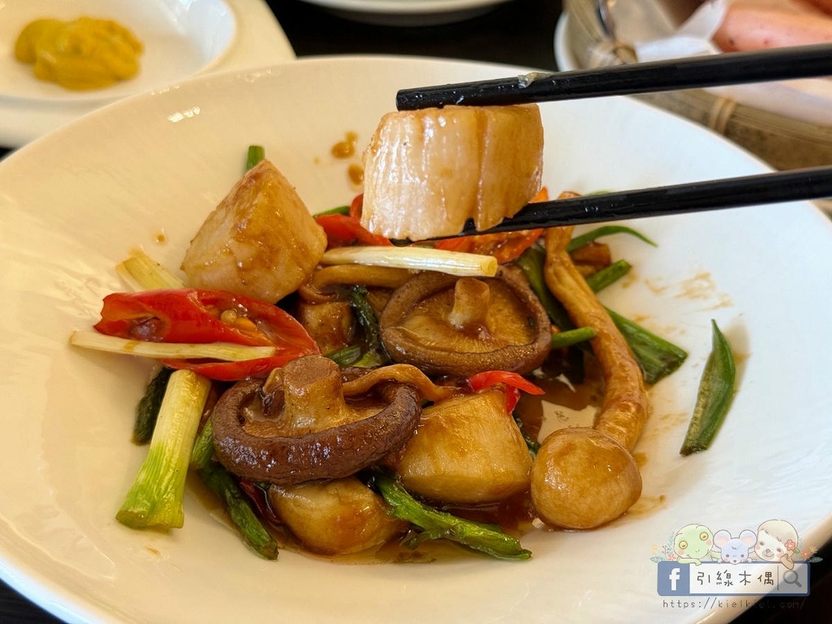 人均600元就能吃到?彰化鄉間的魔法餐桌《燒味鮮私房菜》。冠軍米炊飯+小孩免費+果汁招待,佛到不行! - 第33張圖 人均600元就能吃到?彰化鄉間的魔法餐桌《燒味鮮私房菜》。冠軍米炊飯+小孩免費+果汁招待,佛到不行!