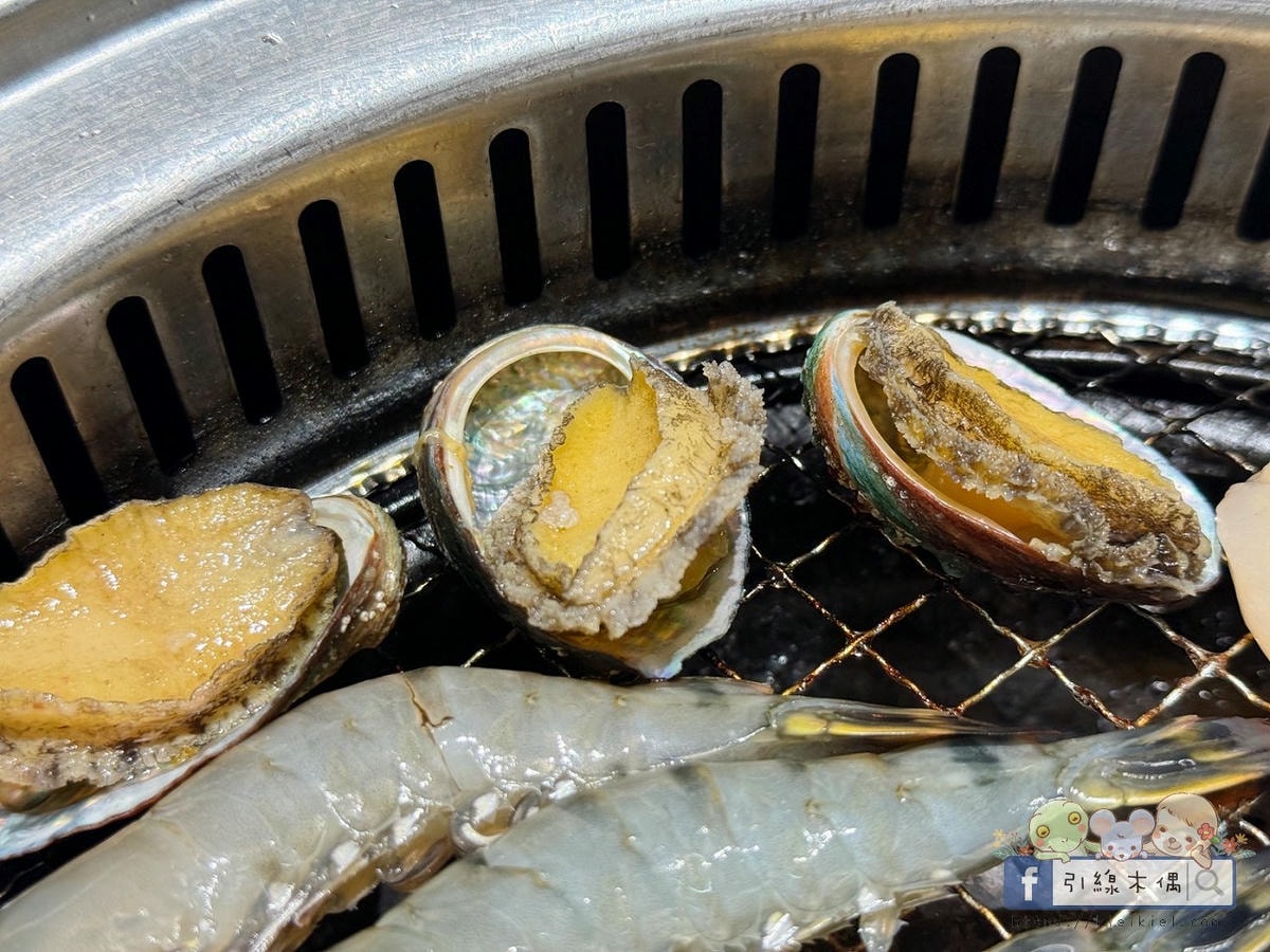 《好客燒肉嘉義店》不到千元吃和牛?人氣老店全新升級回歸!有酷聖石、火鍋跟上百種食材一次滿足。嘉義生日聚餐燒烤最划算優惠~ - 第47張圖 《好客燒肉嘉義店》不到千元吃和牛?人氣老店全新升級回歸!有酷聖石、火鍋跟上百種食材一次滿足。嘉義生日聚餐燒烤最划算優惠~