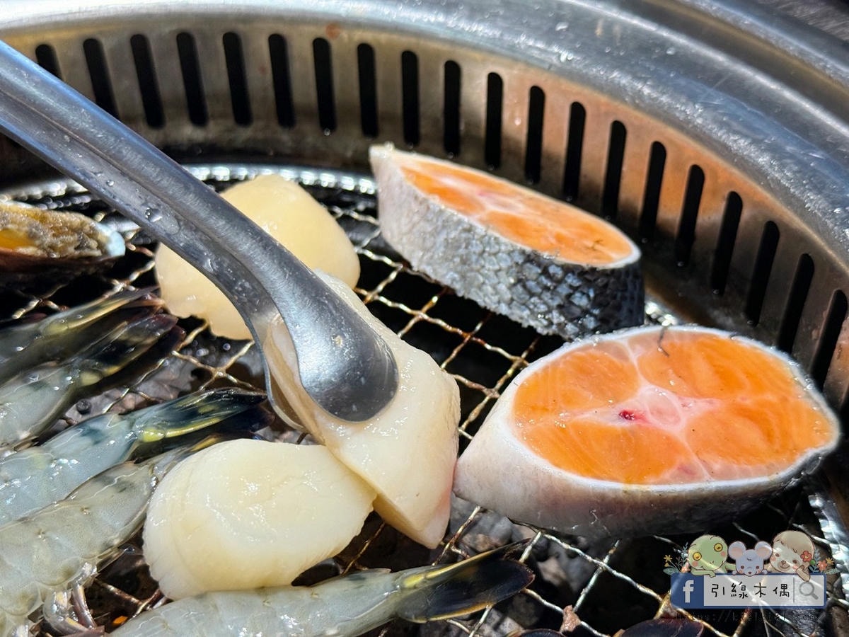 《好客燒肉嘉義店》不到千元吃和牛?人氣老店全新升級回歸!有酷聖石、火鍋跟上百種食材一次滿足。嘉義生日聚餐燒烤最划算優惠~ - 第46張圖 《好客燒肉嘉義店》不到千元吃和牛?人氣老店全新升級回歸!有酷聖石、火鍋跟上百種食材一次滿足。嘉義生日聚餐燒烤最划算優惠~