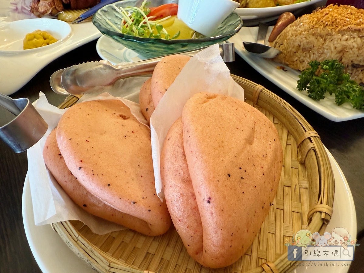 人均600元就能吃到?彰化鄉間的魔法餐桌《燒味鮮私房菜》。冠軍米炊飯+小孩免費+果汁招待,佛到不行! - 第18張圖 人均600元就能吃到?彰化鄉間的魔法餐桌《燒味鮮私房菜》。冠軍米炊飯+小孩免費+果汁招待,佛到不行!