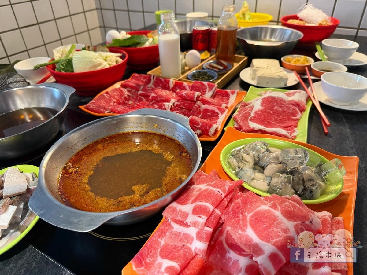 在菜市場裡吃火鍋？開鍋像辦桌《蔬盈市場火鍋》50+種蔬菜比肉還搶戲