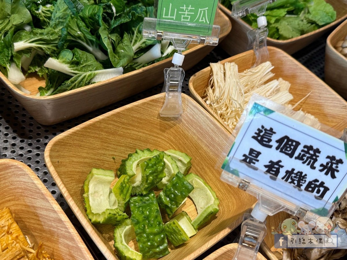 在菜市場裡吃火鍋？開鍋像辦桌《蔬盈市場火鍋》50+種蔬菜比肉還搶戲