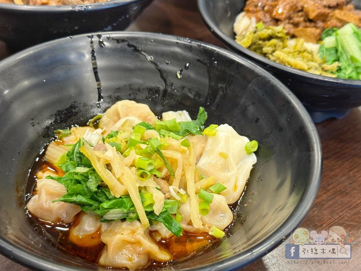 冠軍牛肉麵值得專程來一趟嗎？在嘉義《半畝田北方麵食館》找到答案