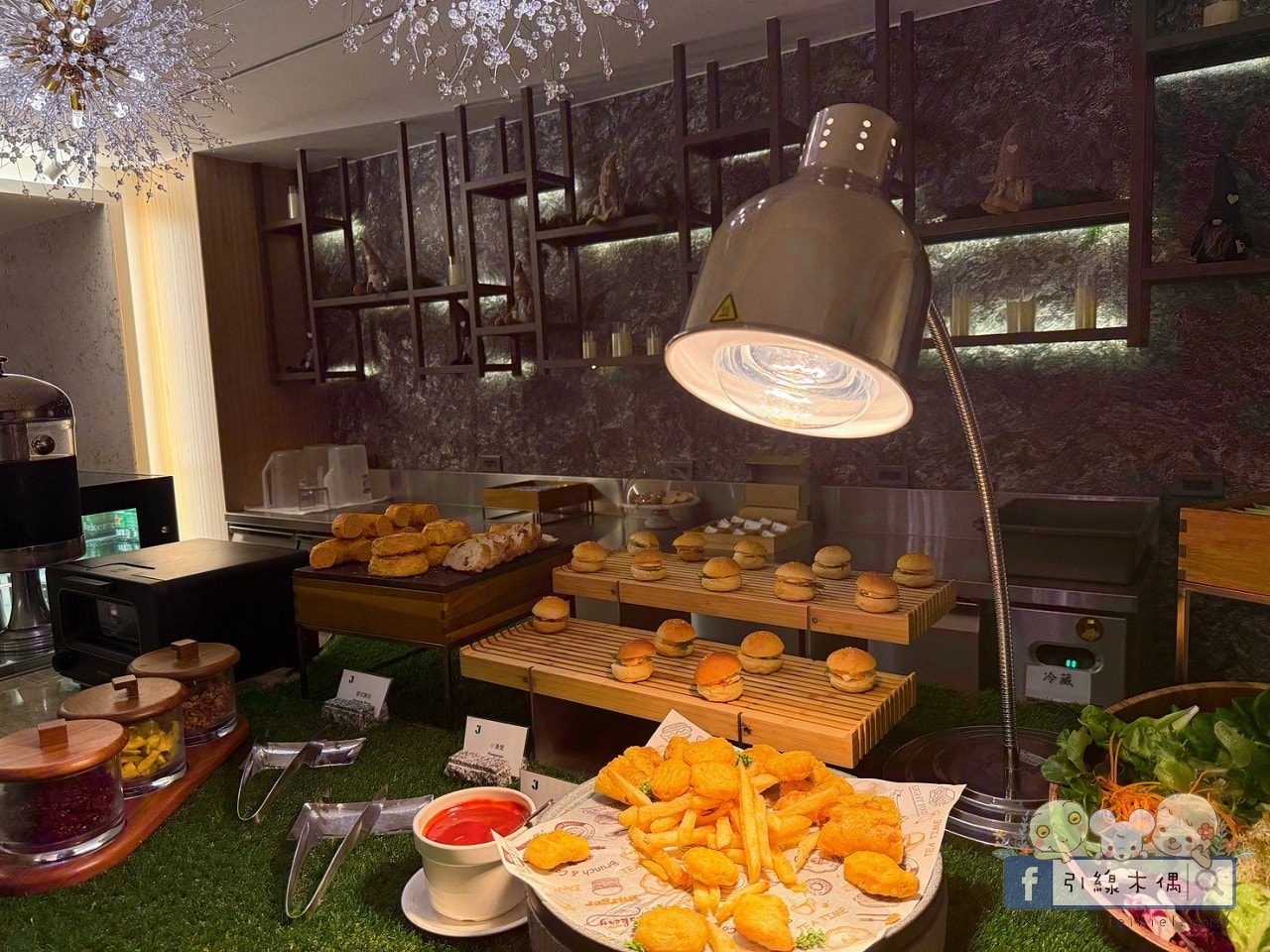 【一晚3餐半】住進美食時光旅店!《宅夏都》高鐵聯票專案超值開箱|從下午茶吃到宵夜的幸福住宿。 - 第110張圖 宅夏都