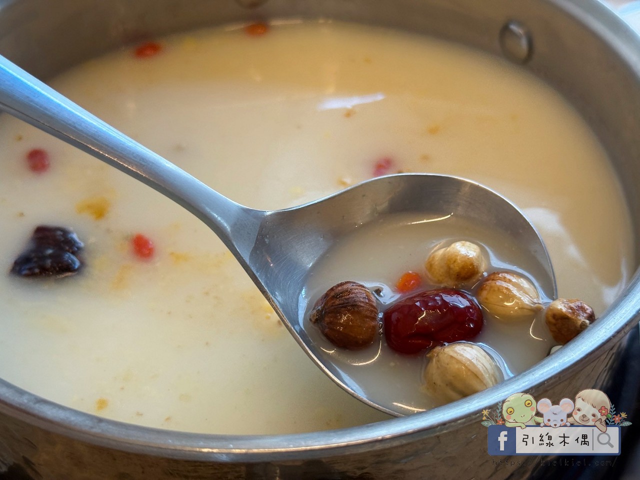 平日中午85折!《青坐請坐鍋物專科》一人一鍋也能滿桌澎湃?嘉義隱藏版質感鍋太狂! - 第27張圖