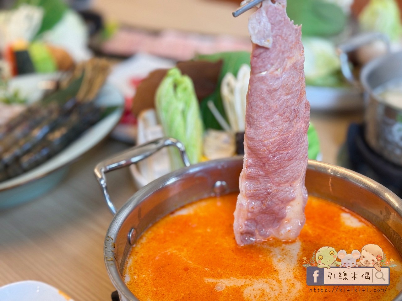 平日中午85折!《青坐請坐鍋物專科》一人一鍋也能滿桌澎湃?嘉義隱藏版質感鍋太狂! - 第34張圖