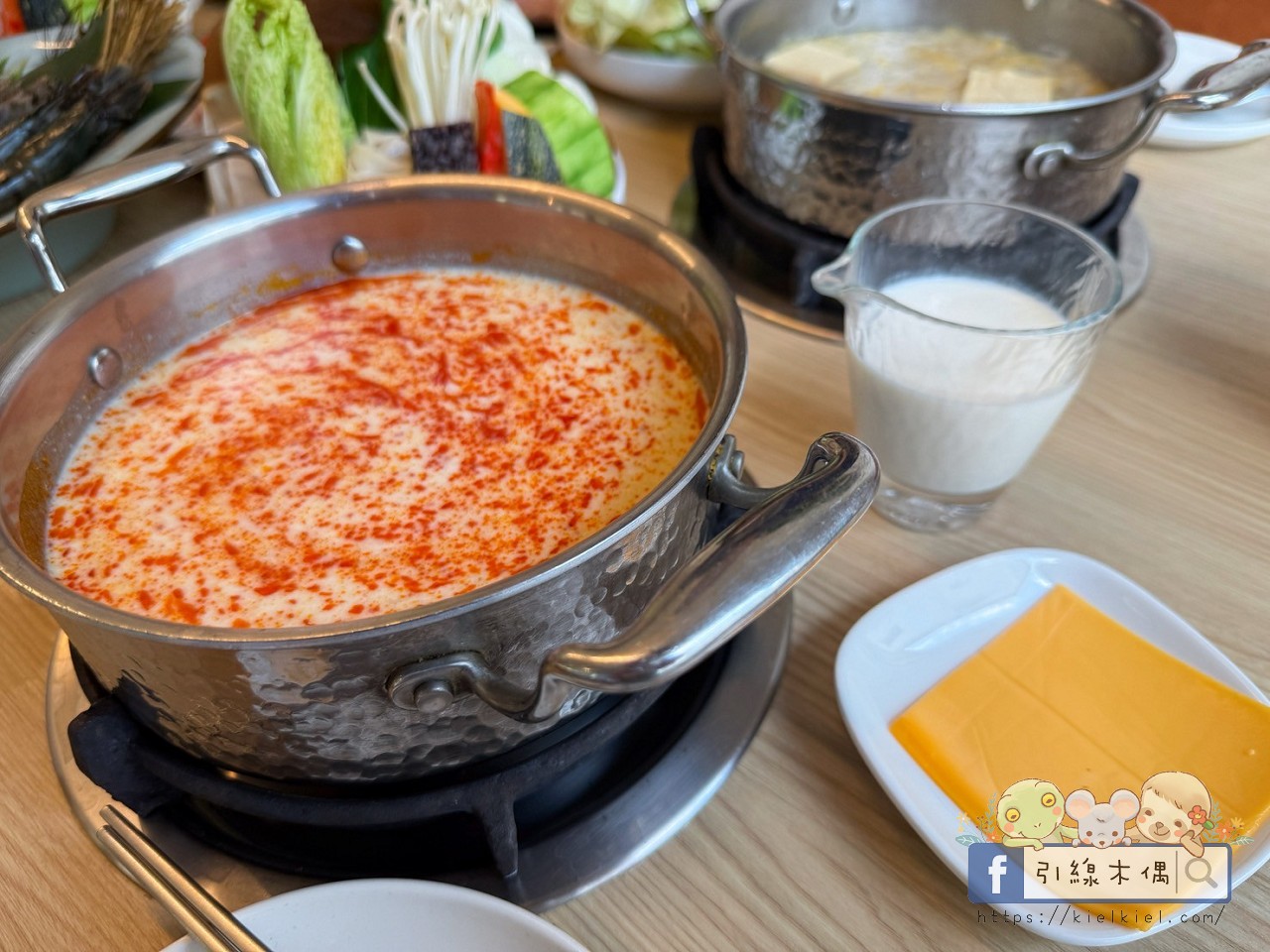 平日中午85折!《青坐請坐鍋物專科》一人一鍋也能滿桌澎湃?嘉義隱藏版質感鍋太狂! - 第32張圖