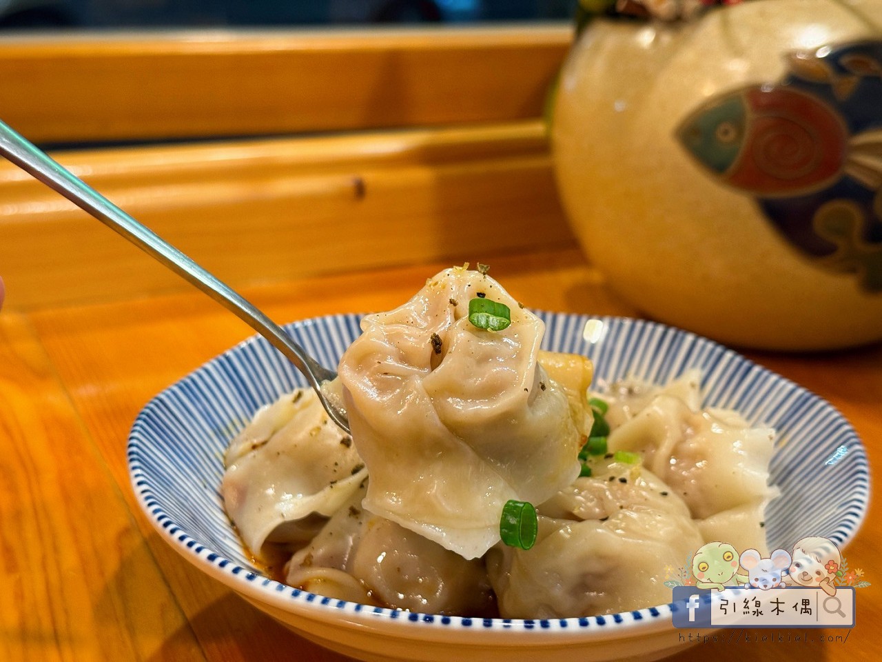 怎麼會有這種組合？隱藏系美食《八八鹿餐館》無花果豬腳麵線，4大亮點太猛！