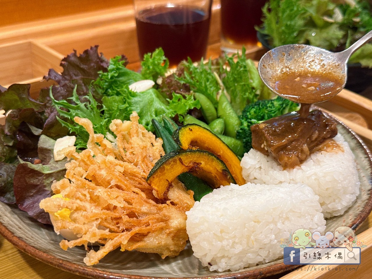 怎麼會有這種組合？隱藏系美食《八八鹿餐館》無花果豬腳麵線，4大亮點太猛！
