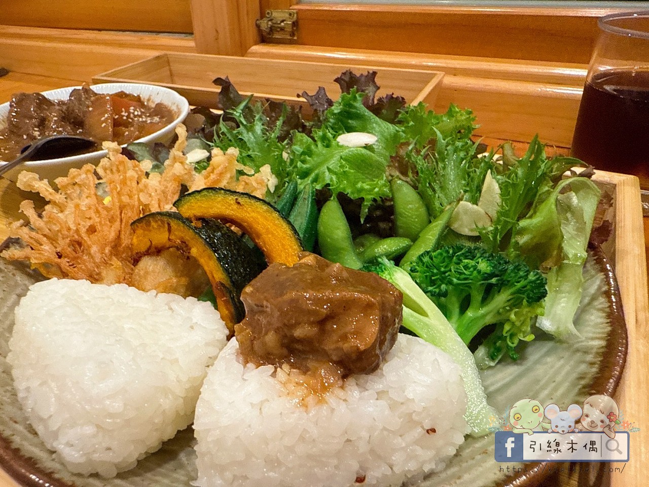 怎麼會有這種組合？隱藏系美食《八八鹿餐館》無花果豬腳麵線，4大亮點太猛！
