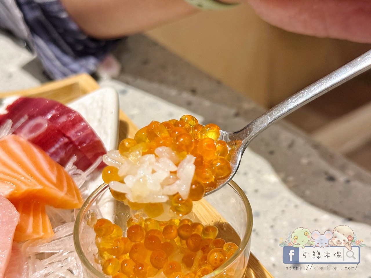 朋友看到照片立刻問在哪！《椿椛和食》生魚片浮誇到像珠寶盒？