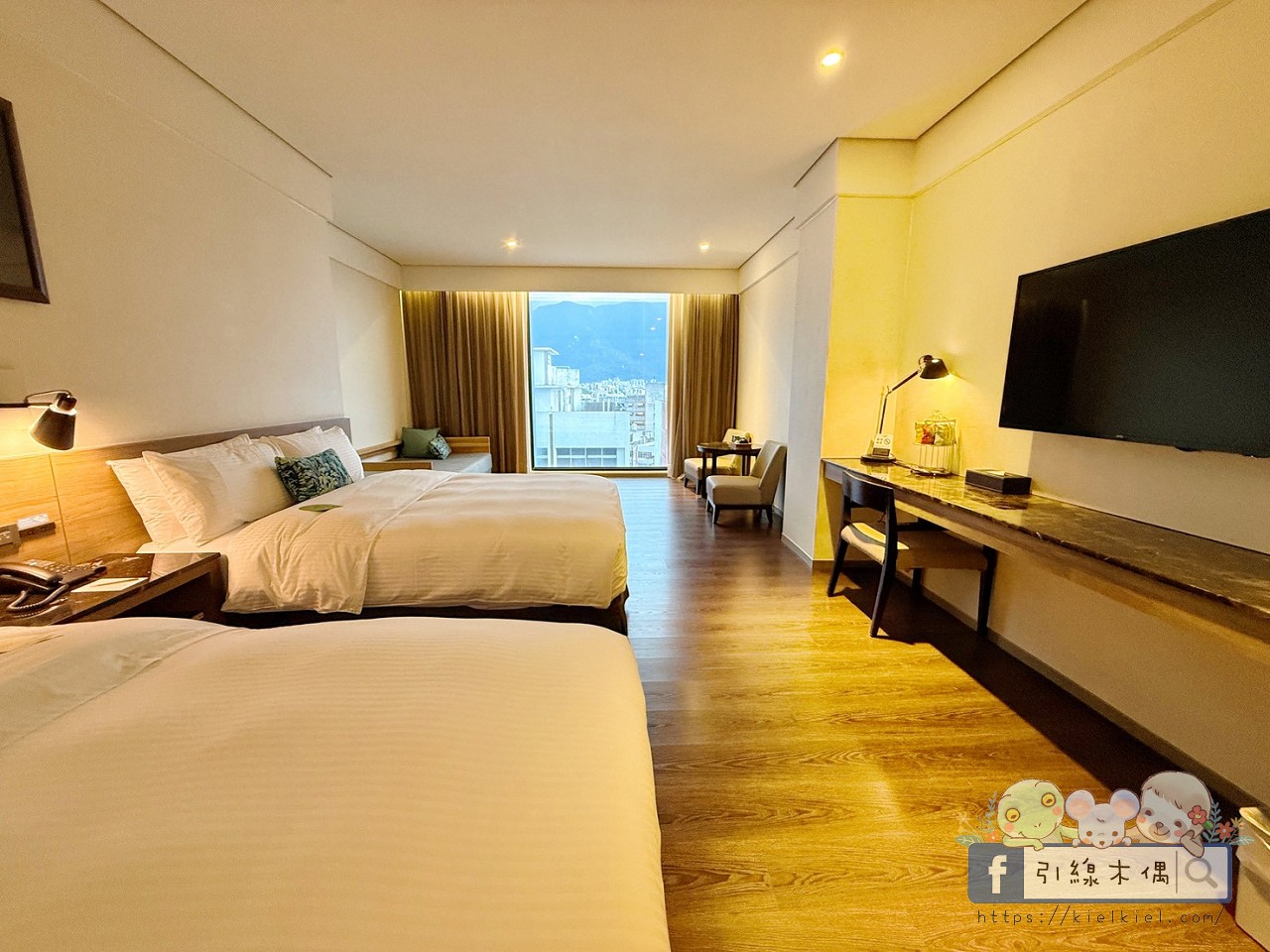 這間飯店竟然有「正式圖書館」?實住《捷絲旅花蓮中正館》3 大必住理由:親子房、行政套房與景隅套房房型評比,還有免排隊公正包子! - 第37張圖 這間飯店竟然有「正式圖書館」?實住《捷絲旅花蓮中正館》3 大必住理由:親子房、行政套房與景隅套房房型評比,還有免排隊公正包子!