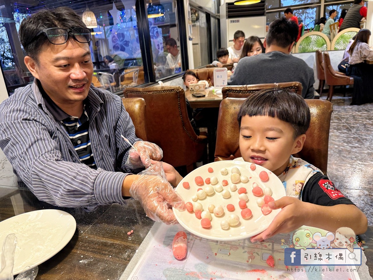 【為什麼孩子一到晚上還不想睡？】一次住進 20+ 種親子設備活動的《詩情花園渡假村-露營車》實住分享