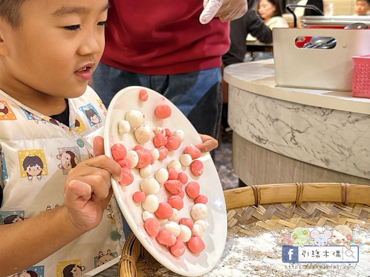 【為什麼孩子一到晚上還不想睡？】一次住進 20+ 種親子設備活動的《詩情花園渡假村-露營車》實住分享