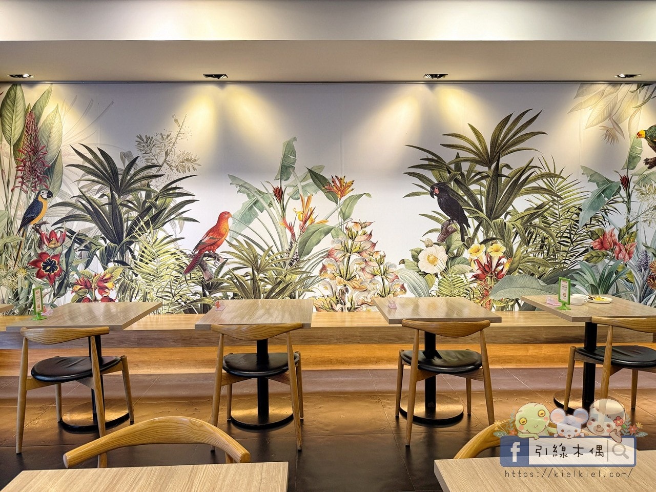 這間飯店竟然有「正式圖書館」？實住《捷絲旅花蓮中正館》3 大必住理由：親子房、行政套房與景隅套房房型評比，還有免排隊公正包子！