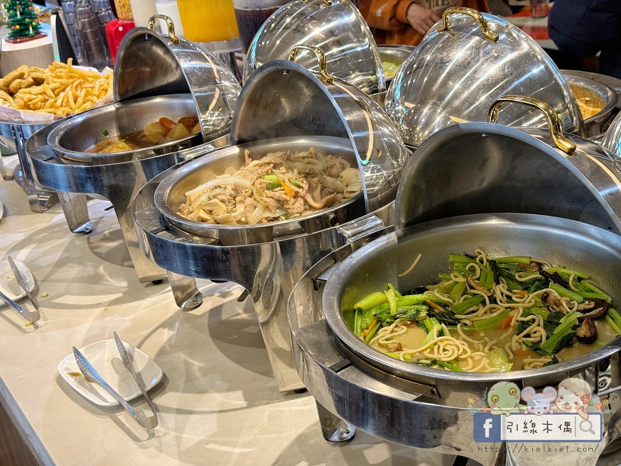 【為什麼孩子一到晚上還不想睡？】一次住進 20+ 種親子設備活動的《詩情花園渡假村-露營車》實住分享