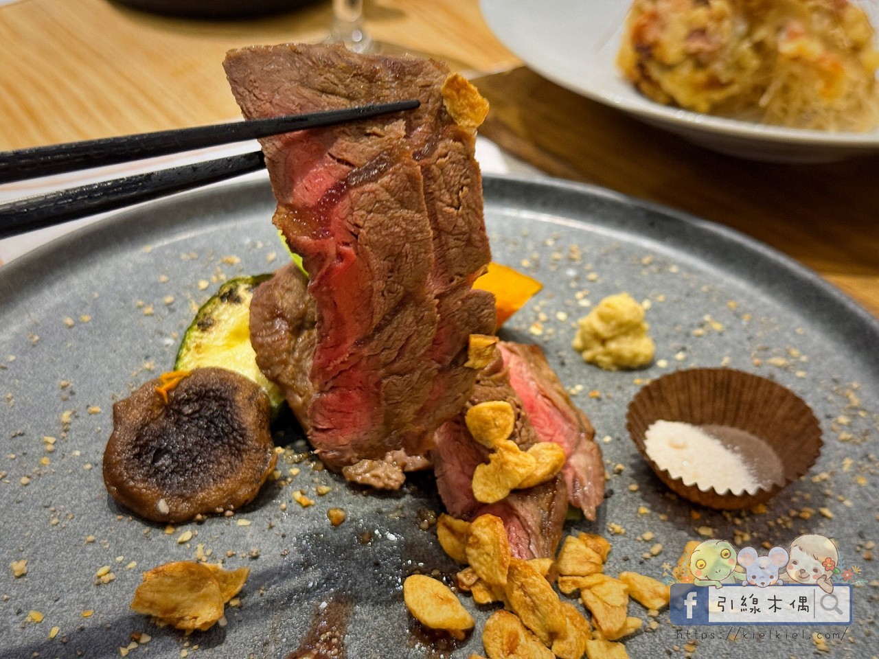 嘉義日料《松匠季節創作料理》很犯規：沒有低消，998 吃一整套，滿額還多送你一鍋蒸籠鍋！