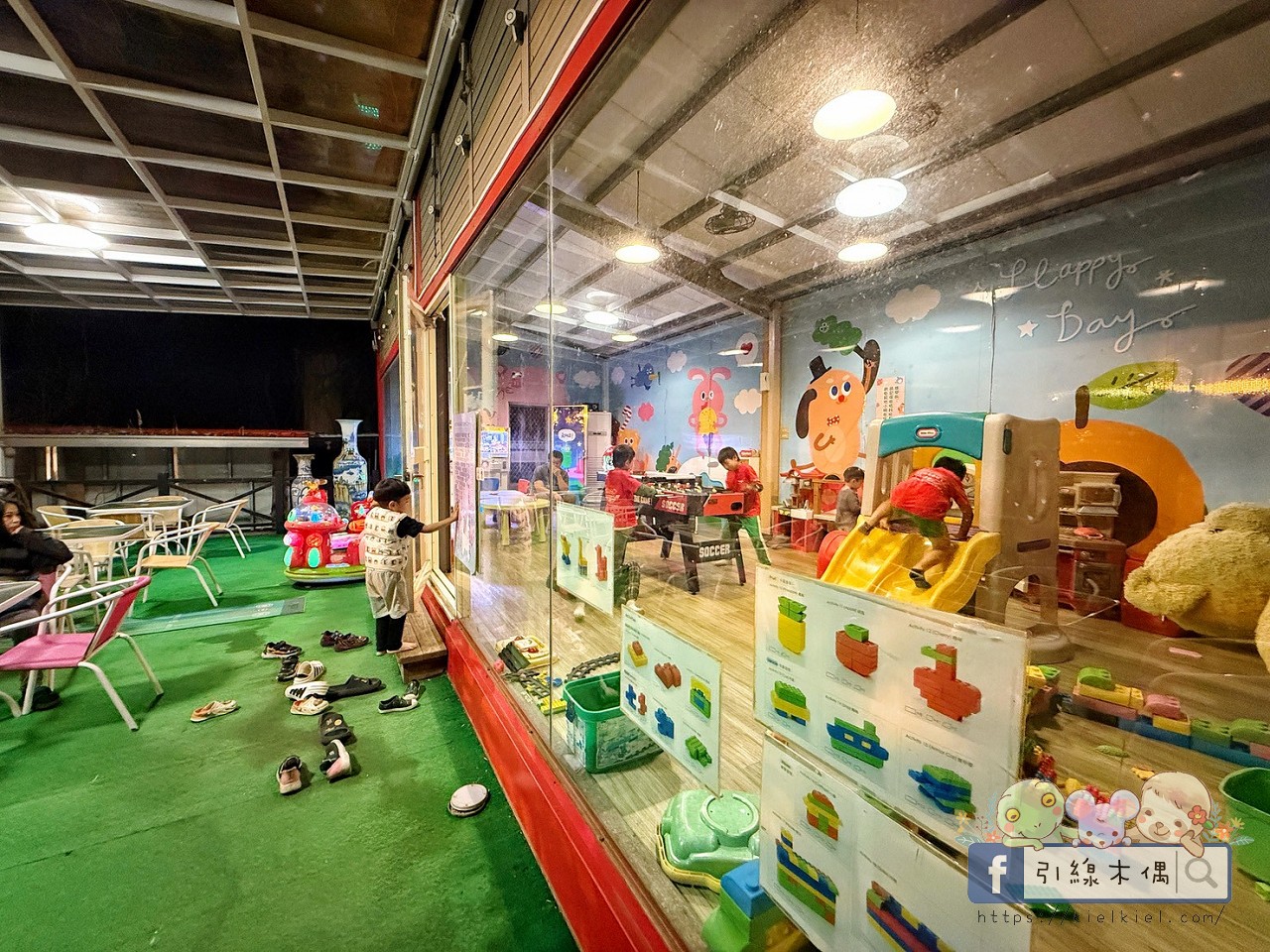 【為什麼孩子一到晚上還不想睡？】一次住進 20+ 種親子設備活動的《詩情花園渡假村-露營車》實住分享