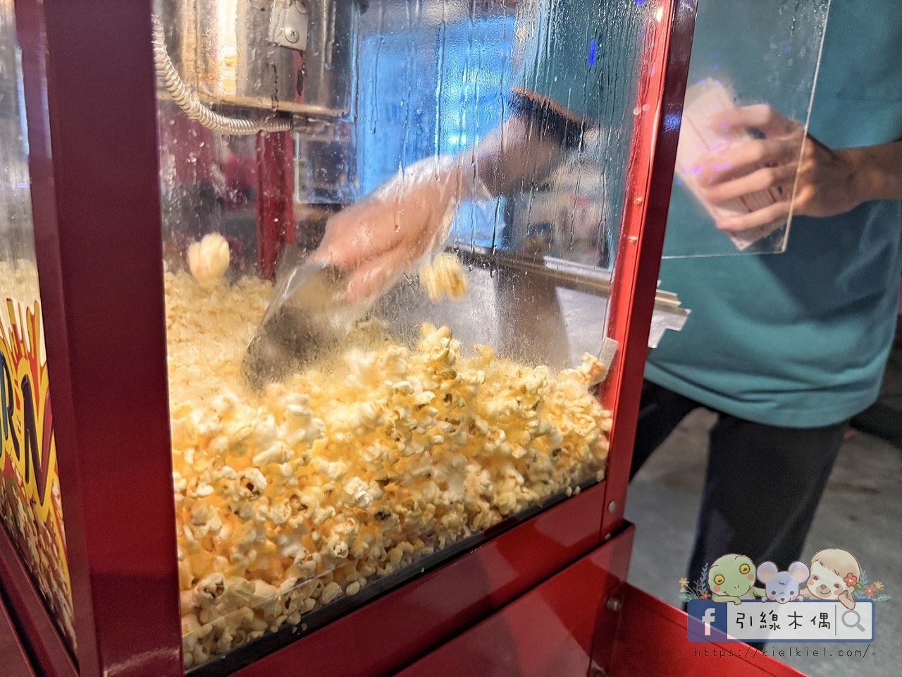【為什麼孩子一到晚上還不想睡?】一次住進 20+ 種親子設備活動的《詩情花園渡假村-露營車》實住分享 - 第54張圖 【為什麼孩子一到晚上還不想睡?】一次住進 20+ 種親子設備活動的《詩情花園渡假村-露營車》實住分享