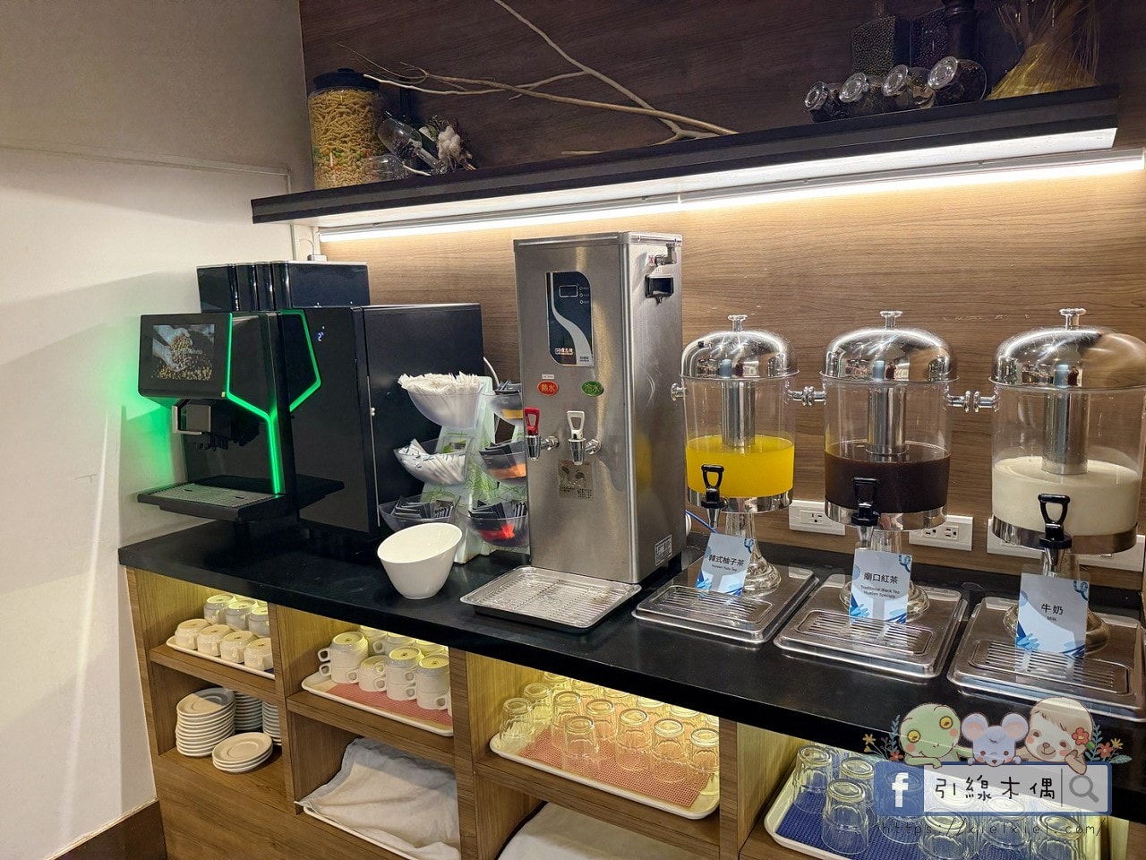 這間飯店竟然有「正式圖書館」？實住《捷絲旅花蓮中正館》3 大必住理由：親子房、行政套房與景隅套房房型評比，還有免排隊公正包子！