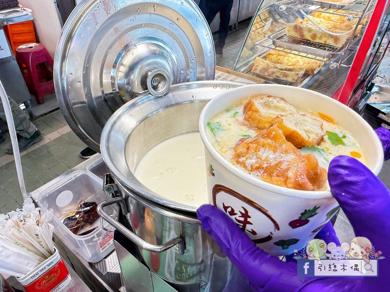 從排隊早餐店分身到精品生椰美式：《尚青後甲黃昏市場》這 4 攤太犯規，一不小心唉呦，連明天的早餐都買好了？