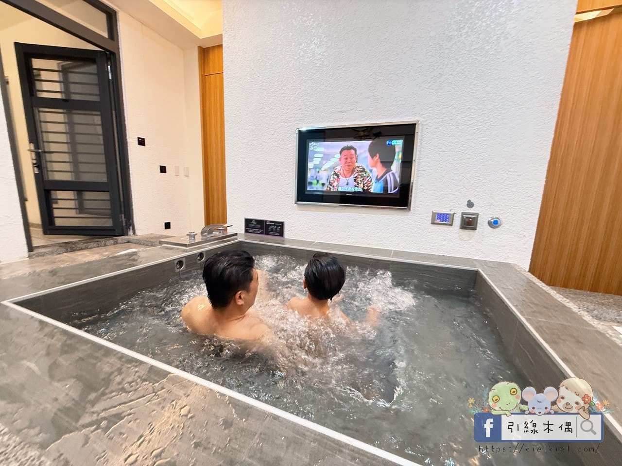 《舒馨精品旅館》40坪超大房型,露天溫水池+劇院級KTV,一晚全包。 - 第31張圖 《舒馨精品旅館》40坪超大房型,露天溫水池+劇院級KTV,一晚全包。