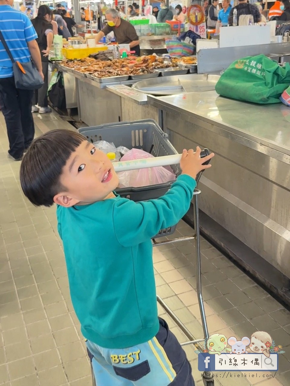 從排隊早餐店分身到精品生椰美式：《尚青後甲黃昏市場》這 4 攤太犯規，一不小心唉呦，連明天的早餐都買好了？