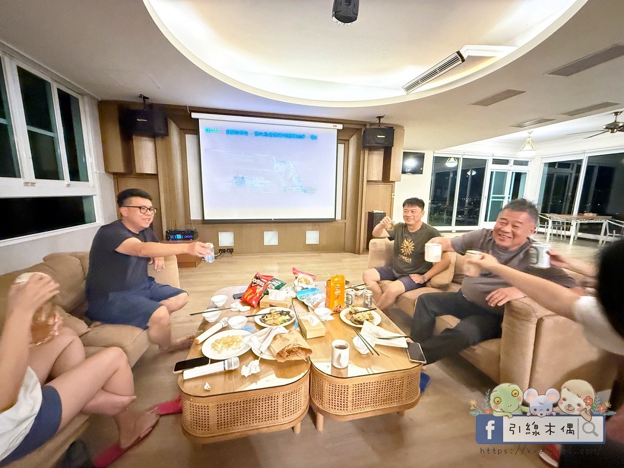 在大莊園內24H KTV不用停?《南喃夕語朝日》泳池麻將顧小又托老,一次測給你看。恆春包棟住宿。 - 第36張圖 在大莊園內24H KTV不用停?《南喃夕語朝日》泳池麻將顧小又托老,一次測給你看。恆春包棟住宿。
