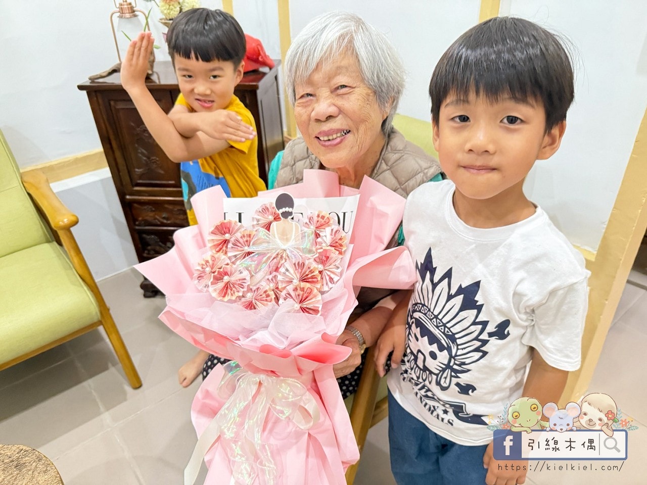 80 枚金幣種成樹?嘉義母親節禮物獻上,《風箏旅人》 3 款「有錢花」質感好禮! - 第2張圖 風箏旅人母親節禮物